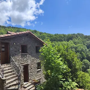 Cal Llarg - El Refugi , Molló España
